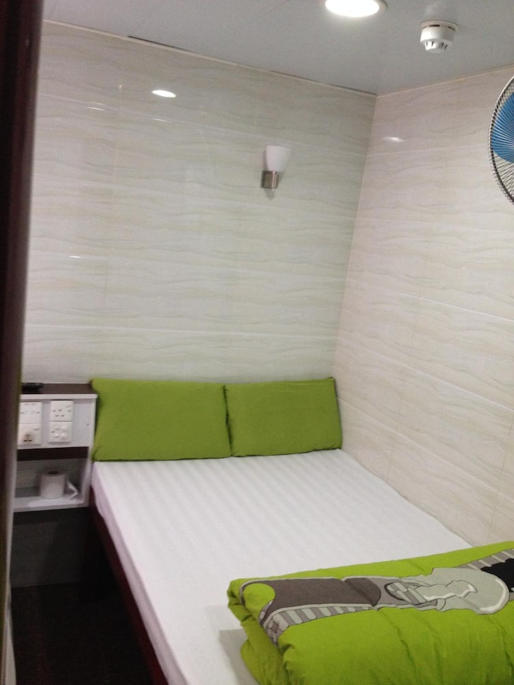 Cebu Hostel