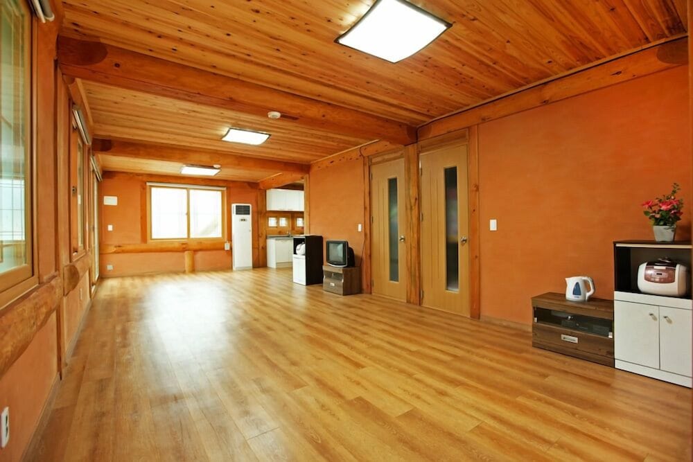 Photo 38