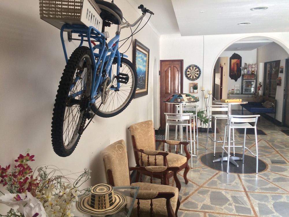 Casa Blanca Just For Travelers