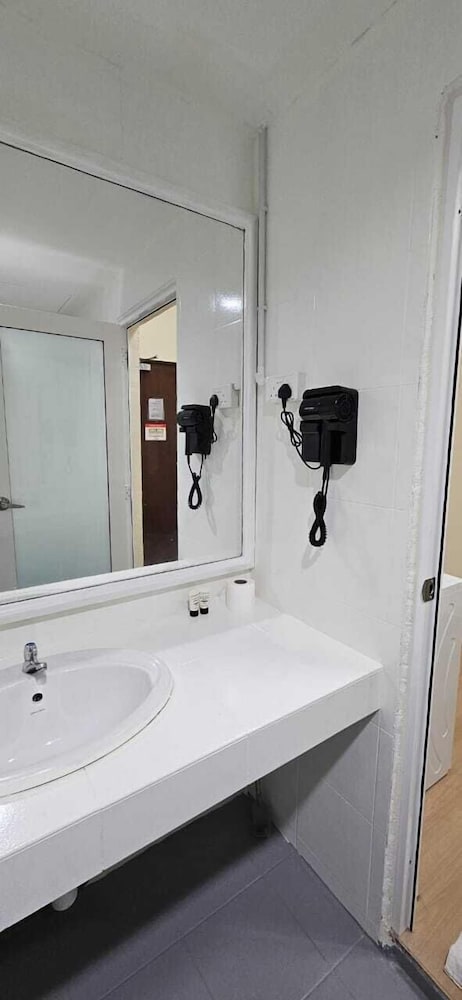 Cempaka Apartment By Easy Nap