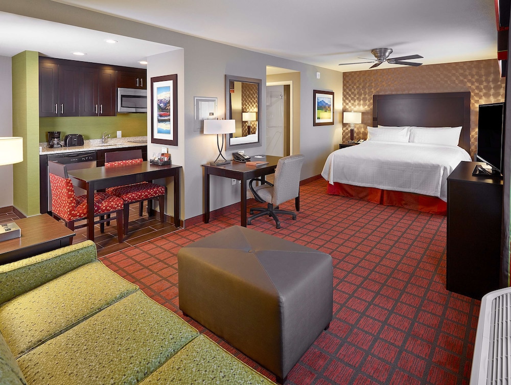 Hotel Homewood Suites by Hilton Calgary-Airport, Alberta, Canada - Image 1