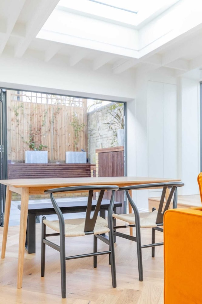 Luxuriously Compact 1BD Eco Home Clapham Common!