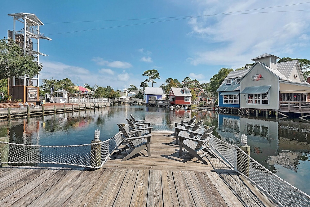 Augusta Village Sandestin by Gibson BR