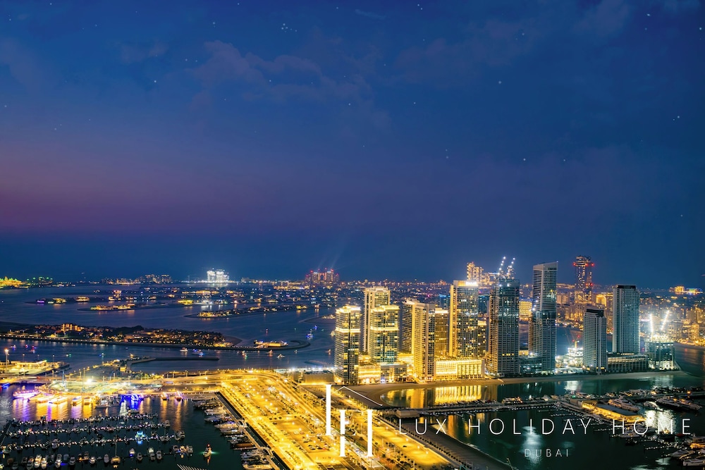 LUX Holiday Home - DAMAC Residenze 1