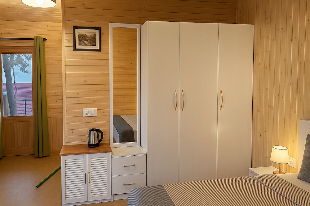 Bougainvilla Mountain Retreat