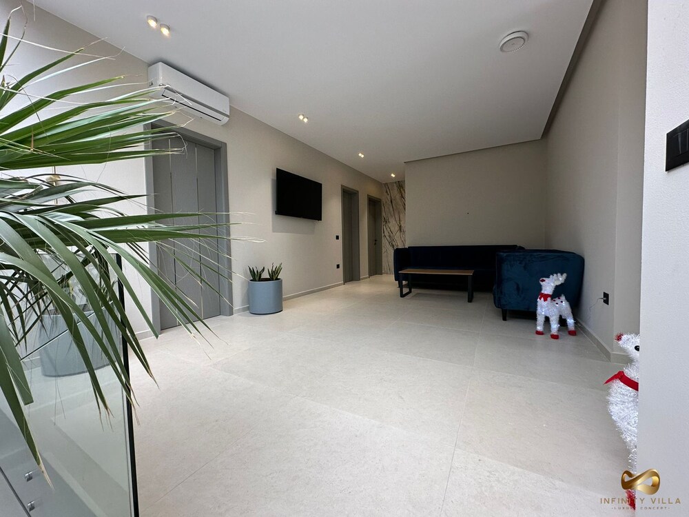 La Mirage Group Villas
