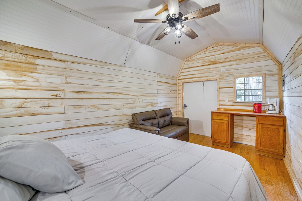 Walk to Water: Lake O' the Pines Cabin