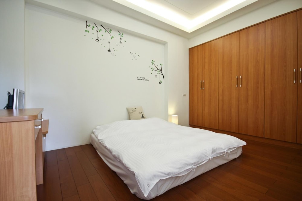 VV House