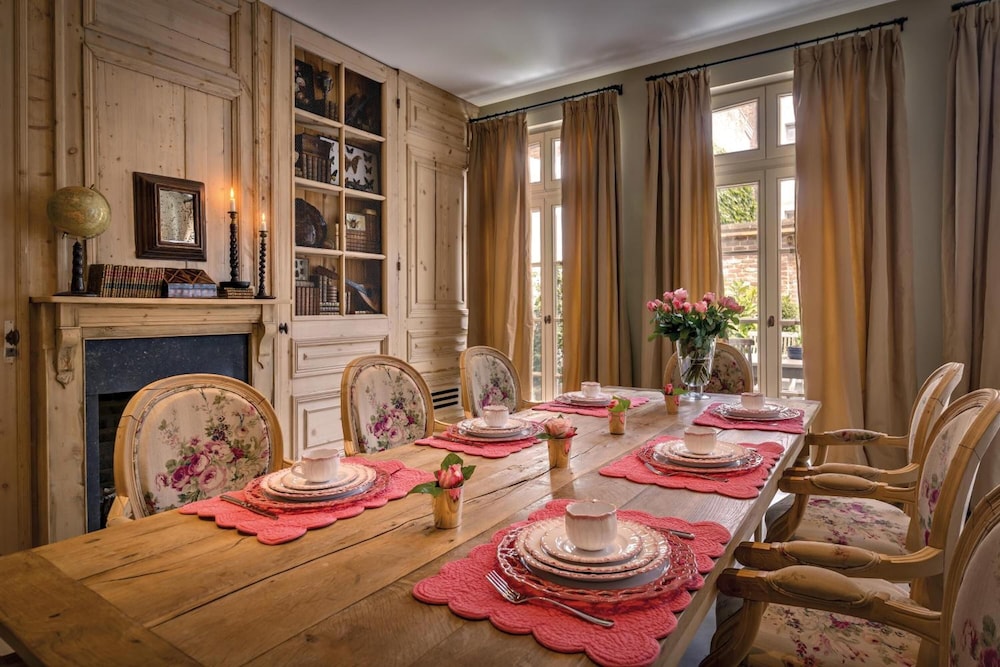 Guesthouse Maison le Dragon