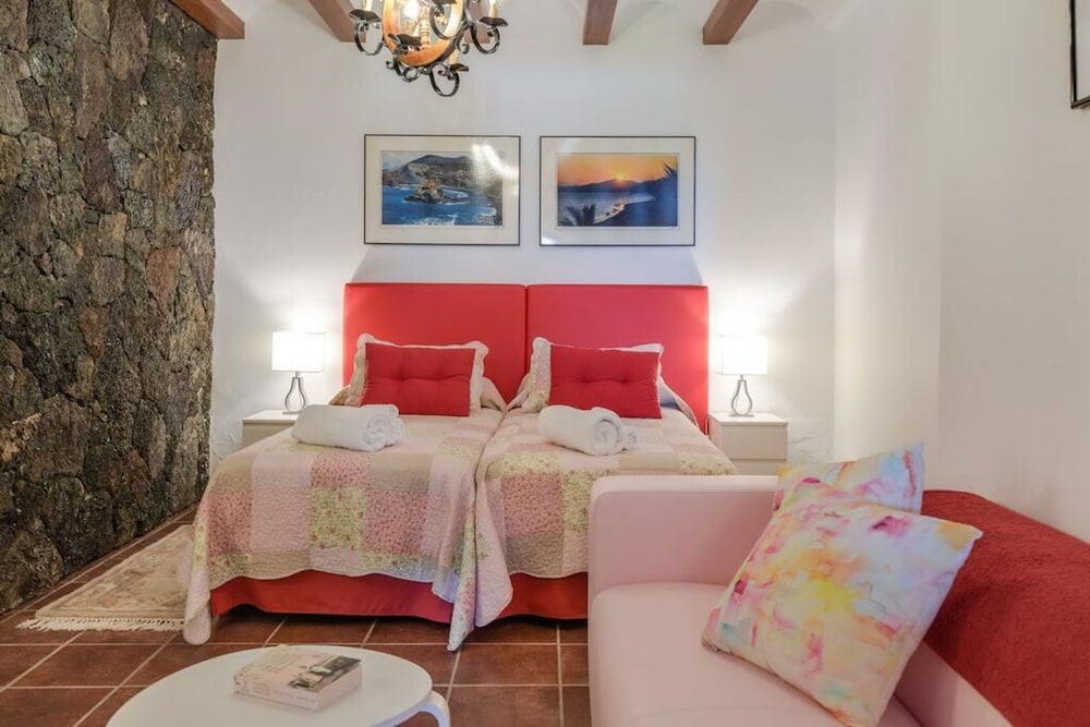 Bayside Concha House Beachfront Oasis With Heated Pool