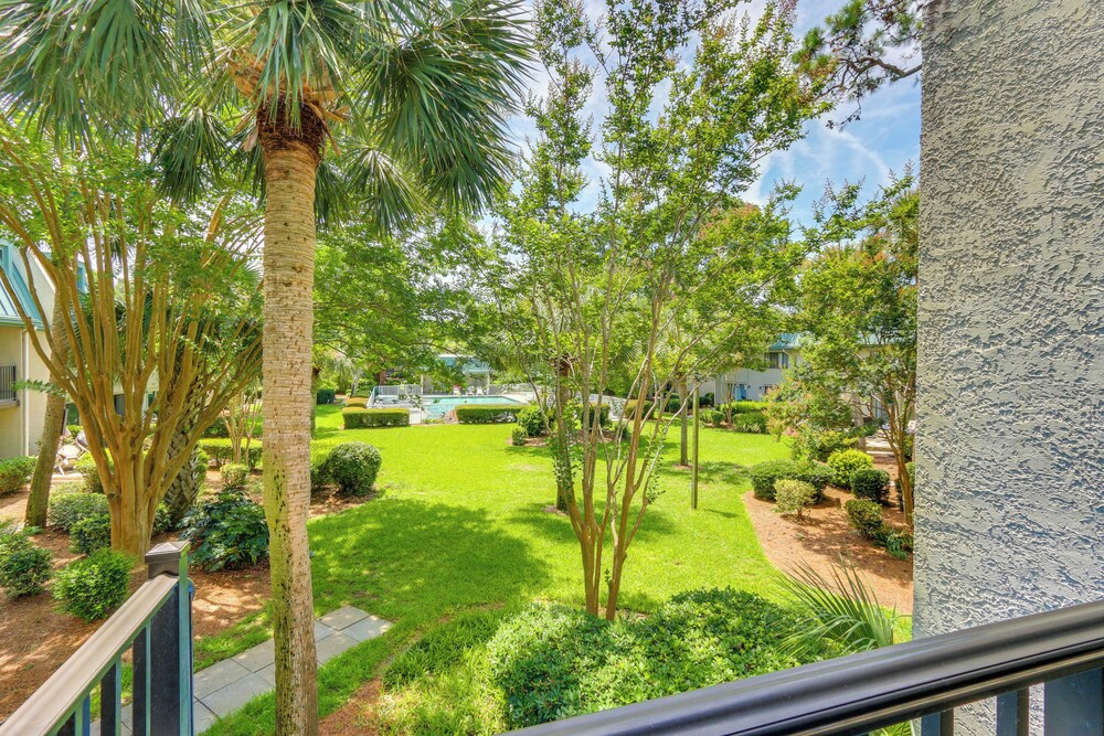 Steps to Beach & Pool: Hilton Head Island Condo!