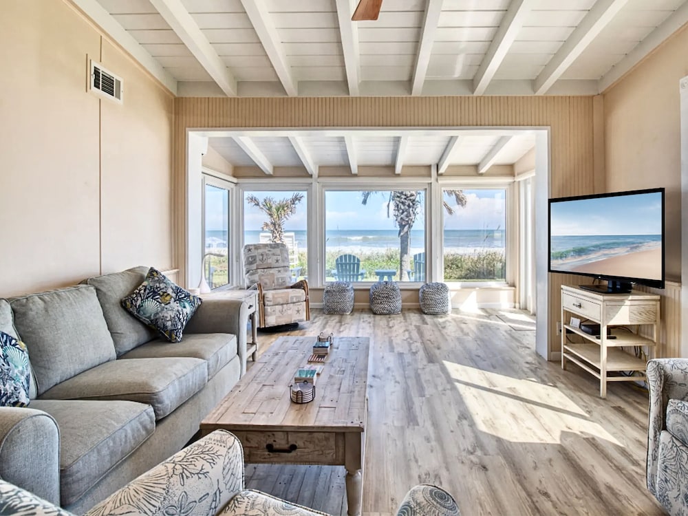 Sunrise Cottage By the Sea