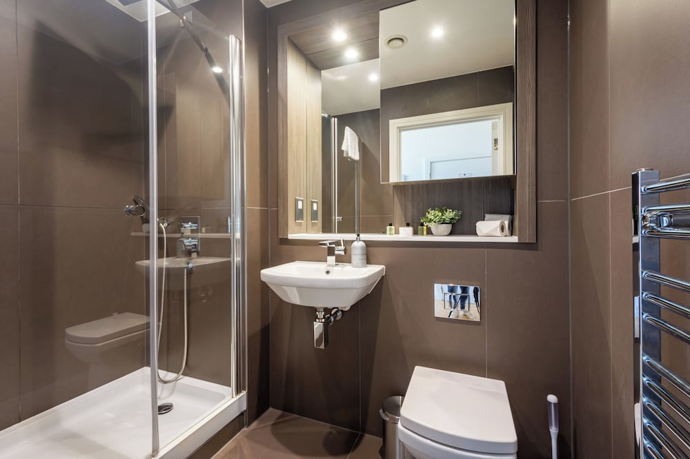 Spacious and Modern apartments Heathrow
