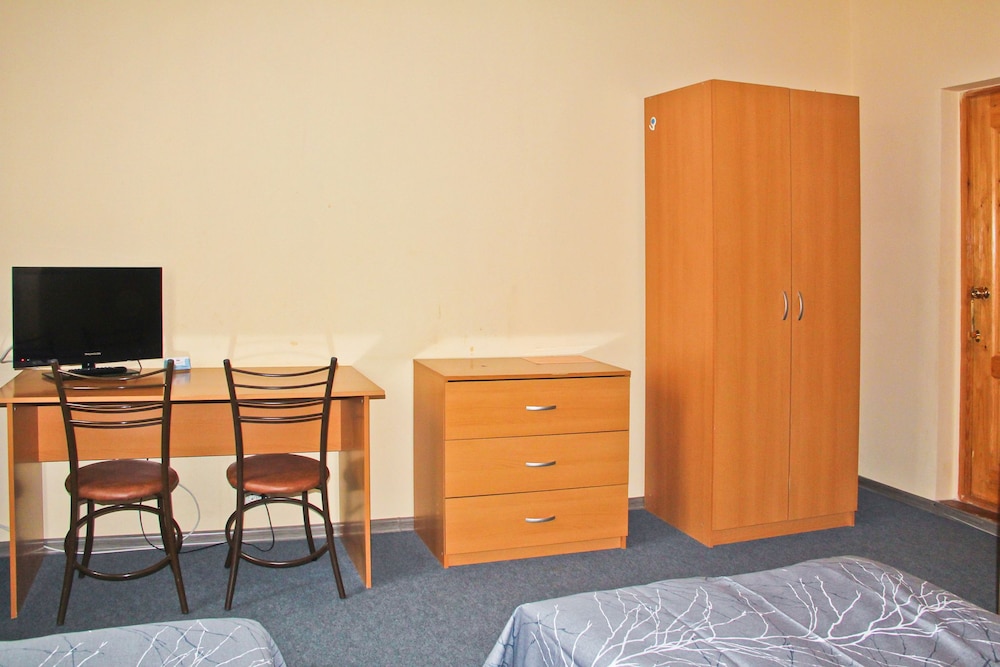 Allis Hall Hostel