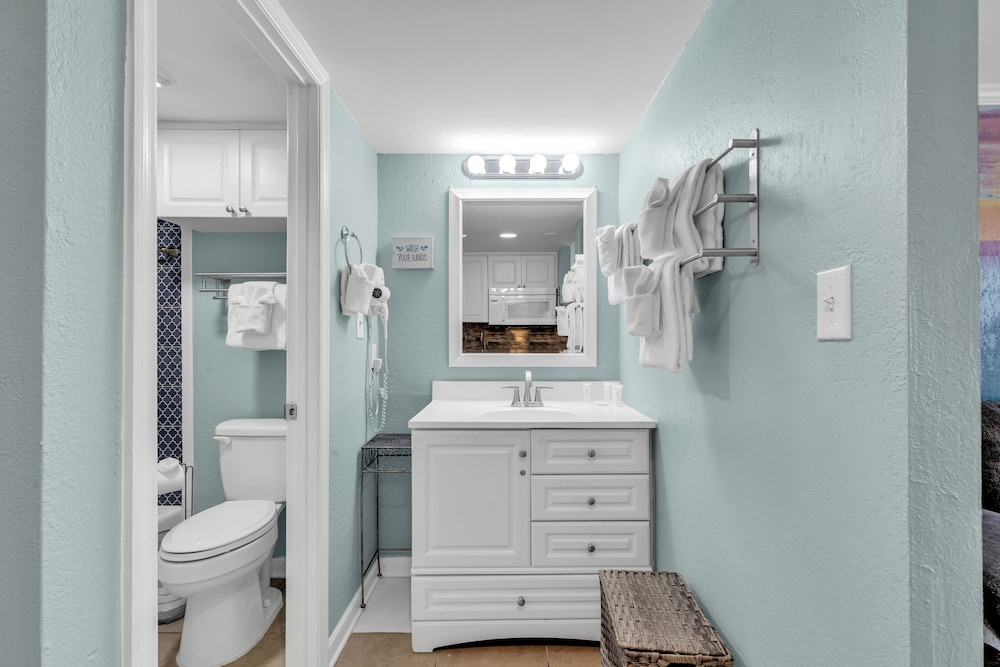 Bluewater Resort 1205