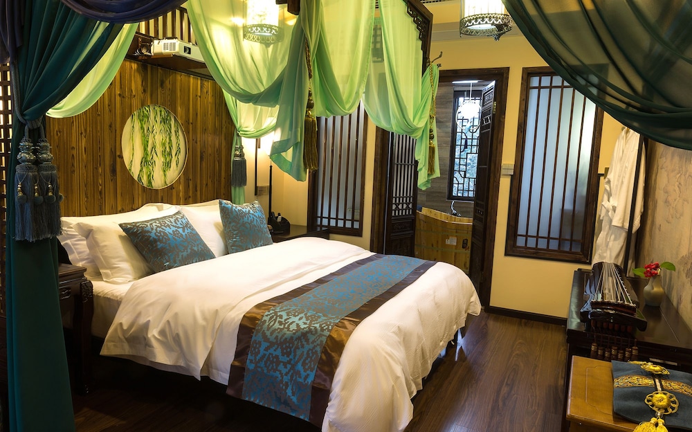 FTYS Hostel