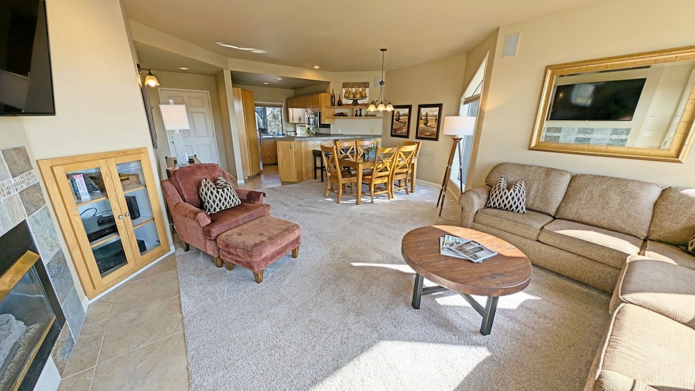 Mt Bachelor Village 324 A Sr 1 Bedroom Condo