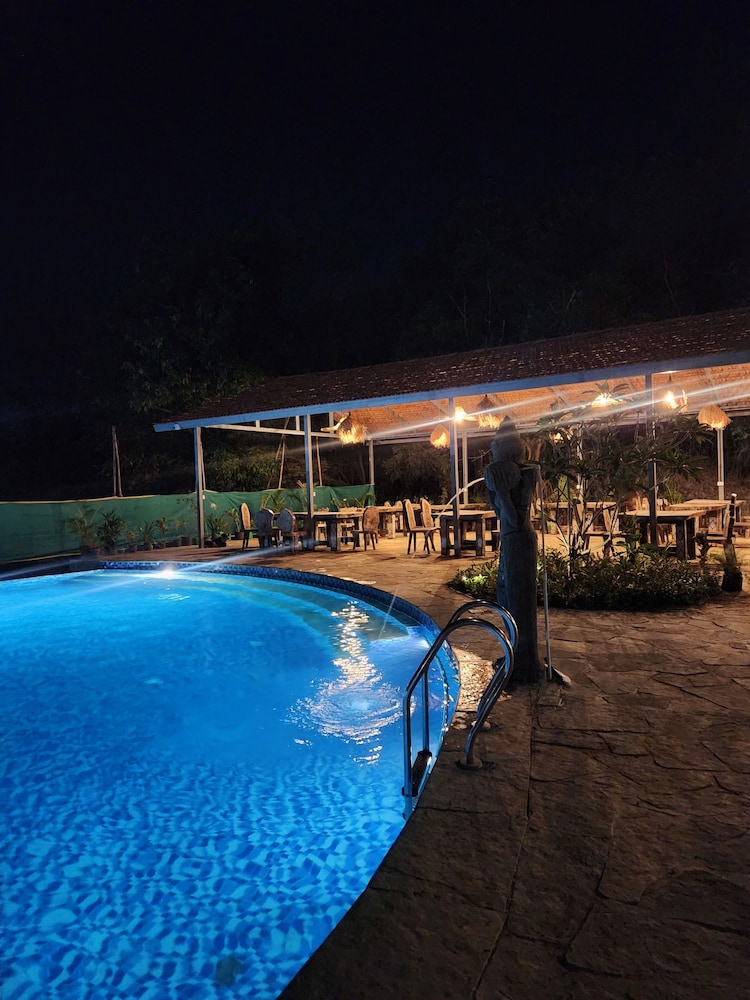 THE FORESTA RESORT