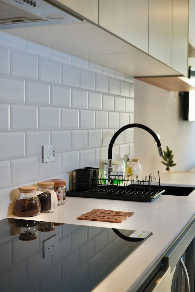 ADN Apartments and Studios
