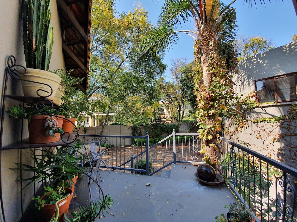 Waterhouse Guest Lodges 295 Indus Street