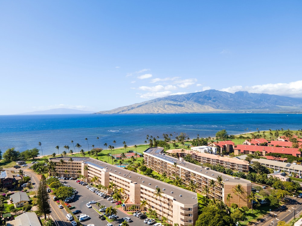 2BR/2BA Oceanfront Condo in Maui Sunset
