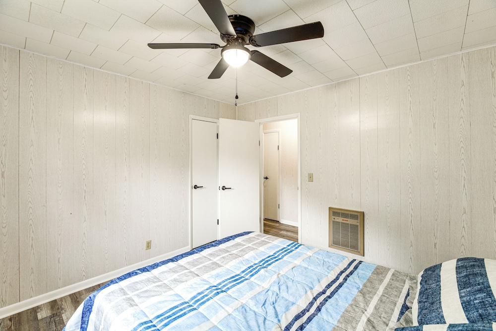 1 Mi to Virginia Creeper Trail: Serene Family Home
