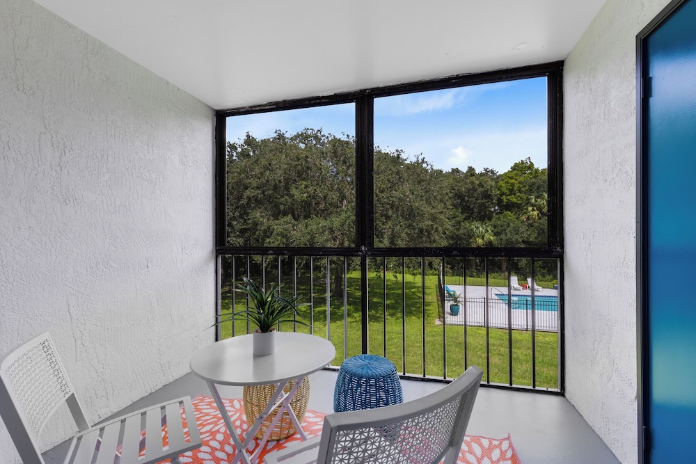 Oasis Apartment Homes
