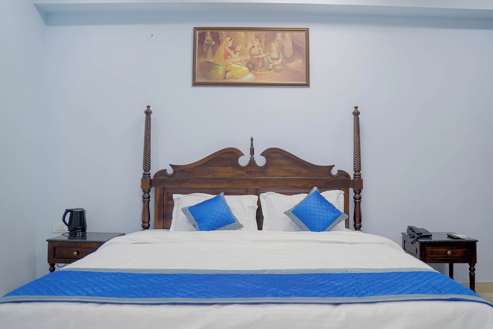 Dev Sneh Residency