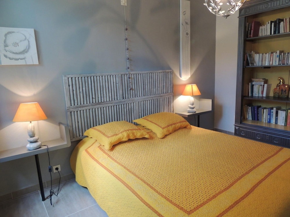 House in Vaison La Romaine With Heated Pool