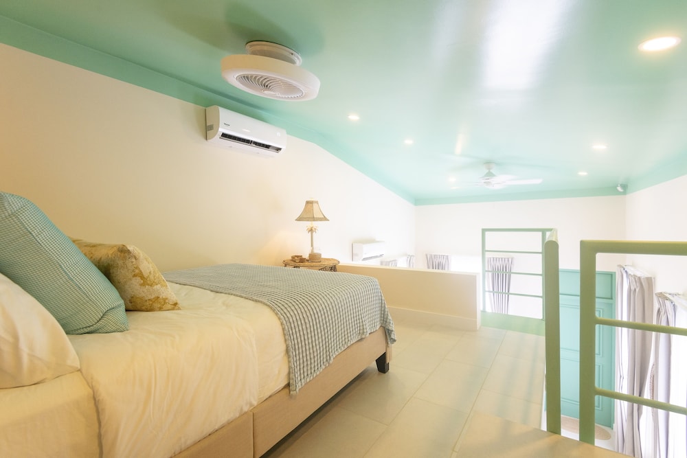 Las Catalinas Doorway