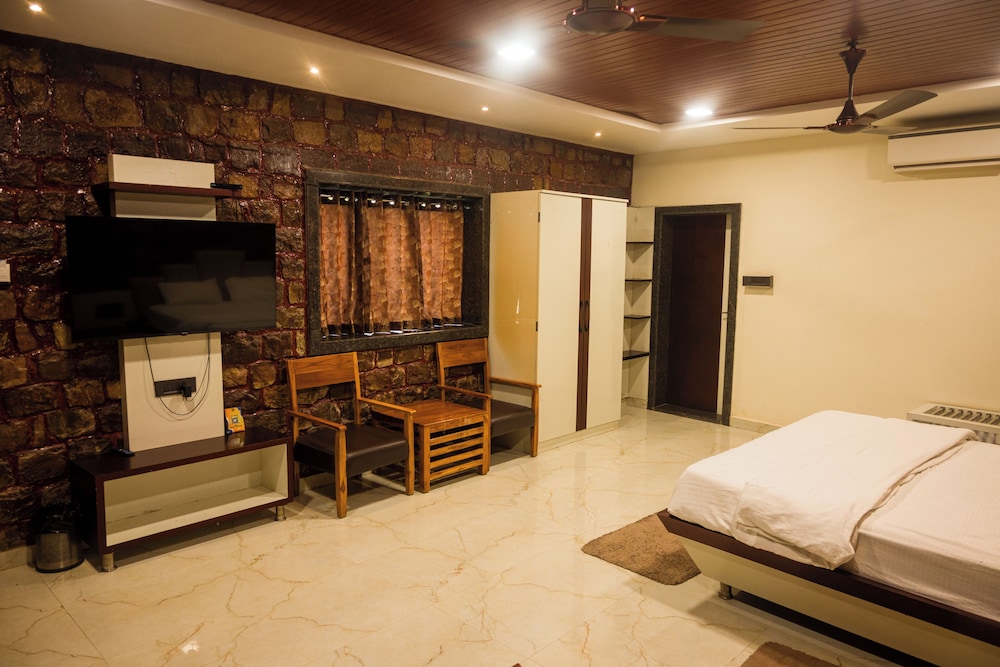 AKAY Resort & Villas
