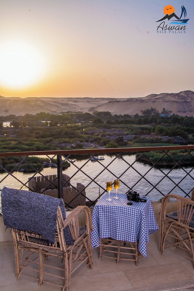 Hotel ASWAN NILE PALACE - Image 1