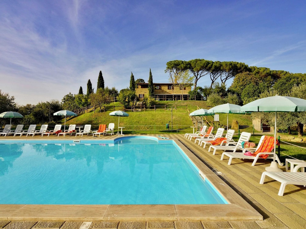 Farmhouse in Citta Della Pieve With Pool view 2