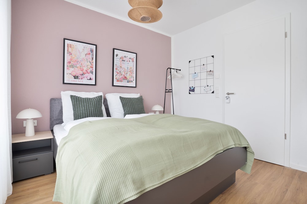 Premium Apartments I home2share