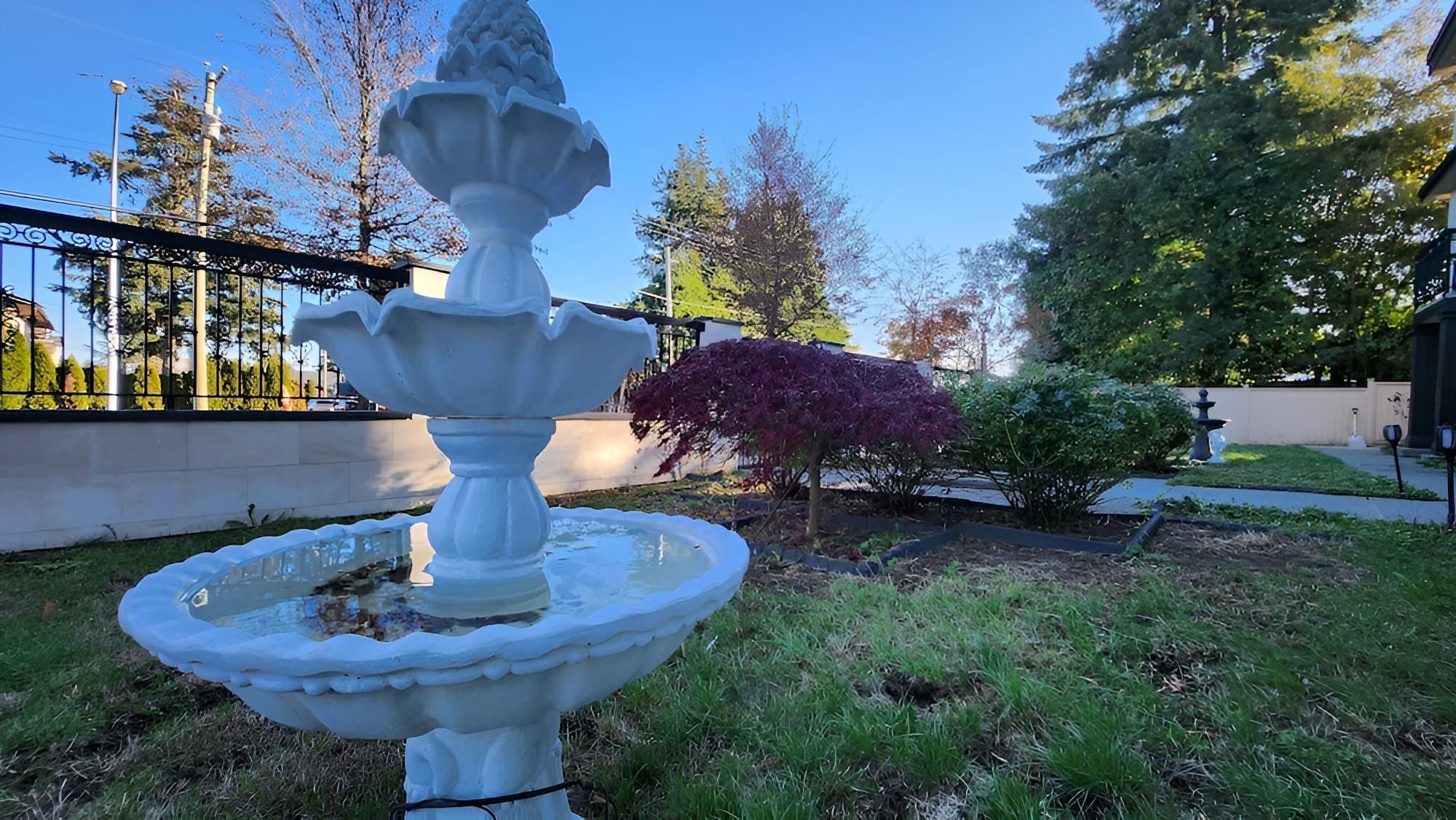 Surrey Vacations - The Empress Palace - Property Image 12