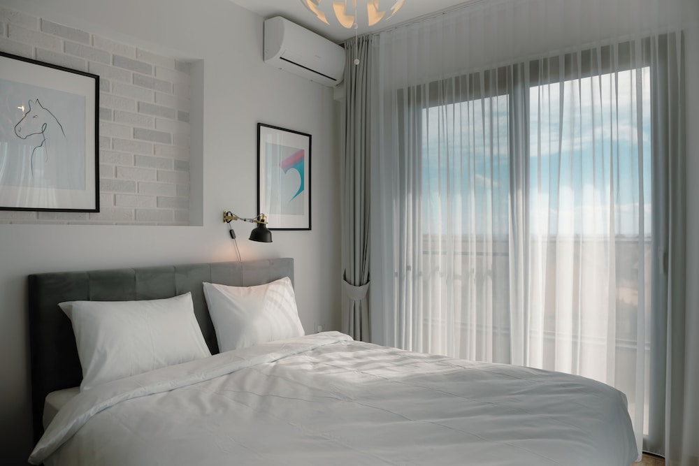 Caesar Blue Seaside Luxury Apartments