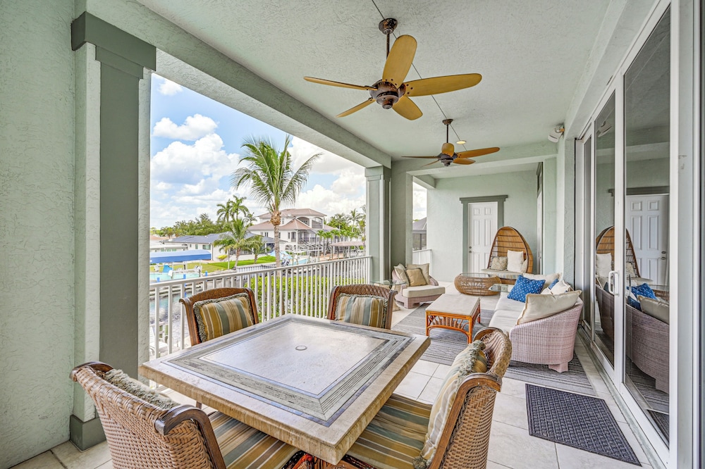 Luxe Bonita Springs Home < 2 Mi to Beach!