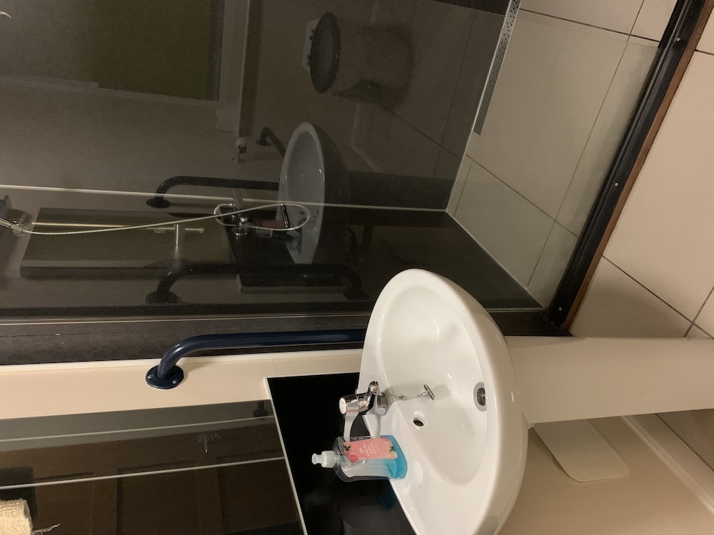 1 Loch Ness Hostel