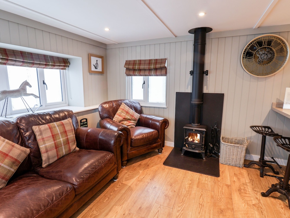 Grouse Lodge