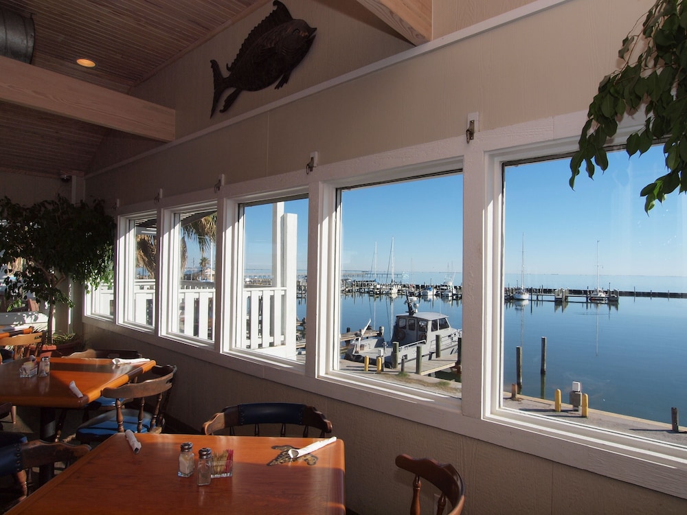 The Inn at Fulton Harbor