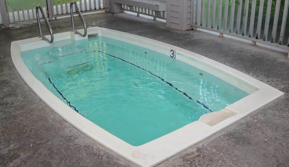 Hotel Snowcreek #630 - Near Lakes & Golf! - Image 1