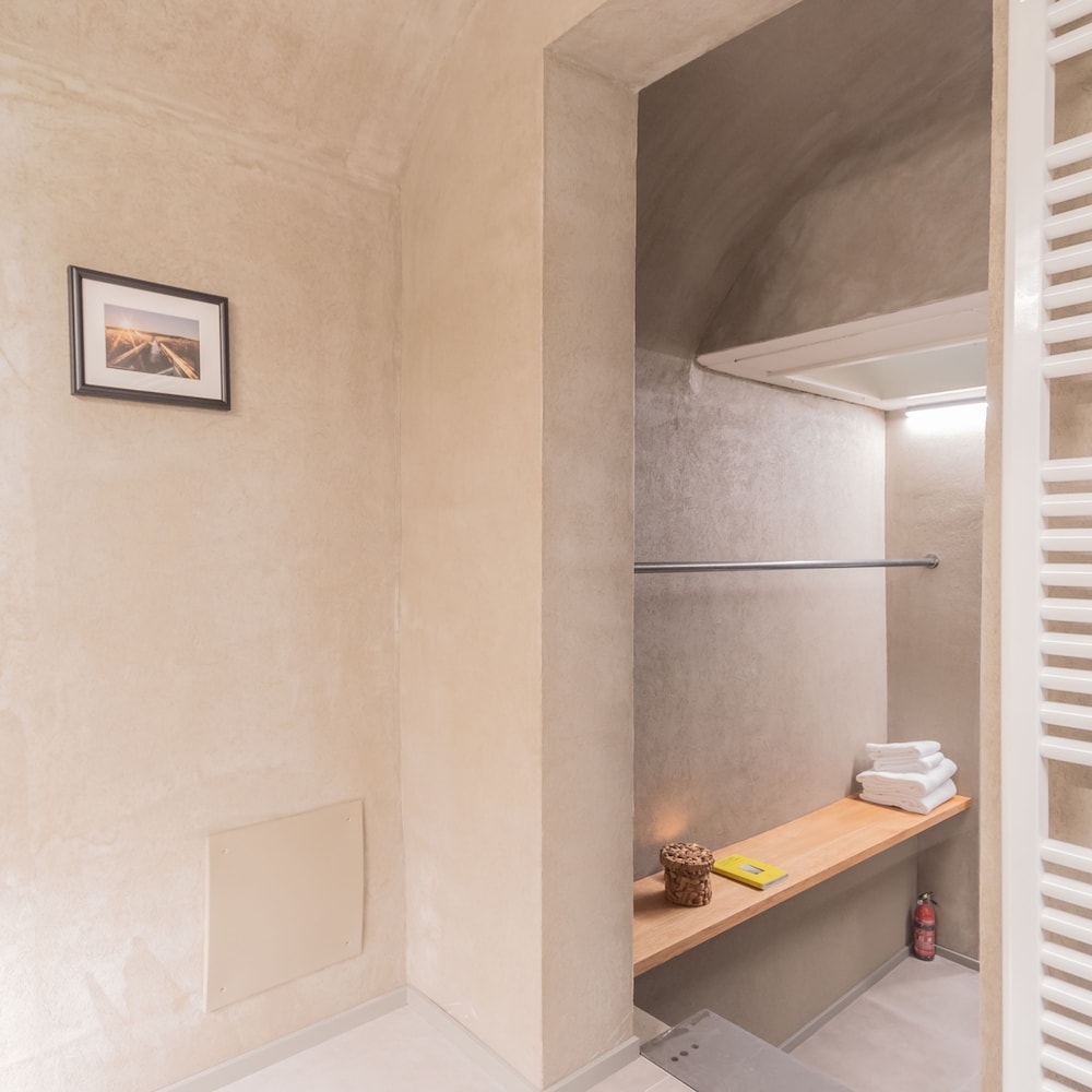 Urio s Castle Suites