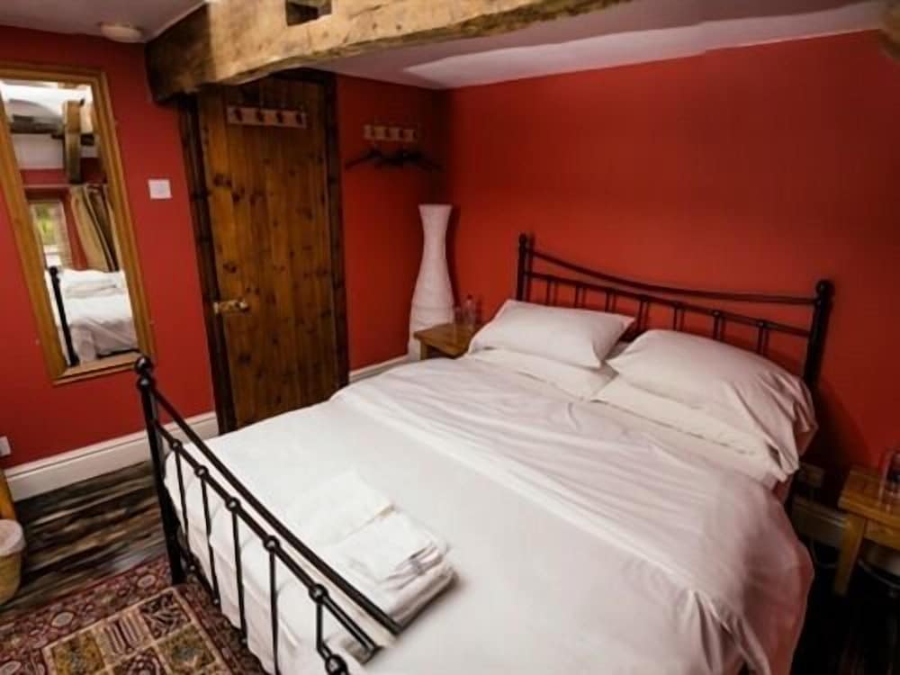 The White Lion Inn