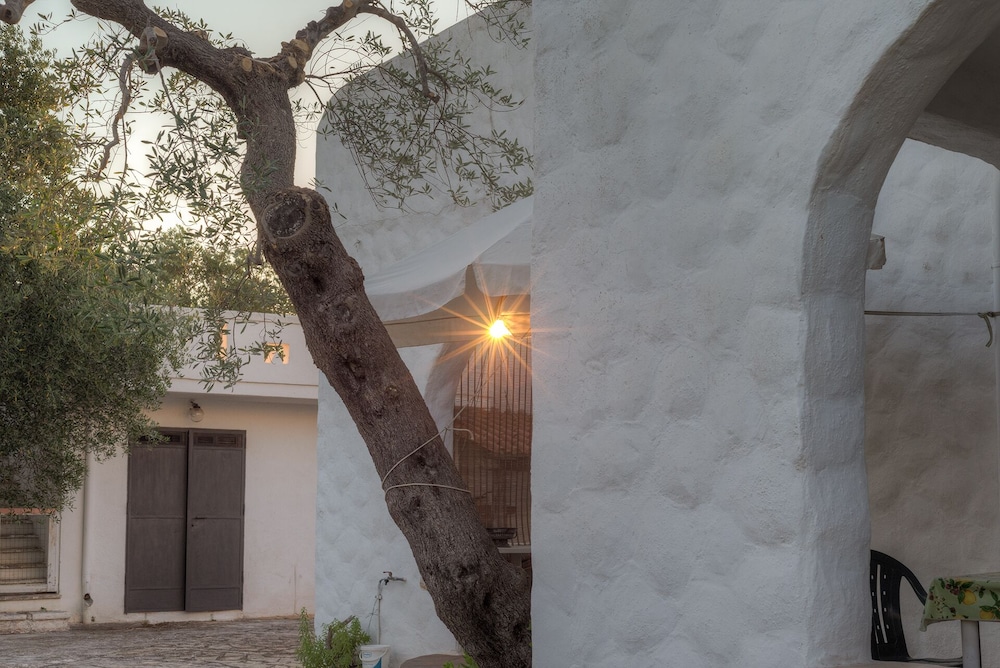 Trullo del Falegname Ostuni by Typney view 5
