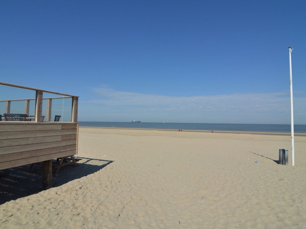 Spacious Apartment in Nieuwvliet near Sea view 3