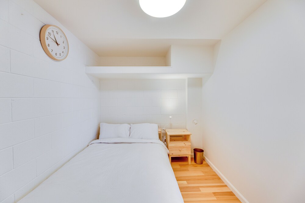 5 Mi to Dtwn Los Angeles: Apt w/ Outdoor Space!