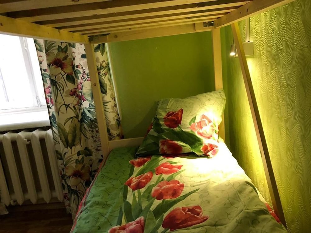 HotelHot Baumanskaya - Hostel