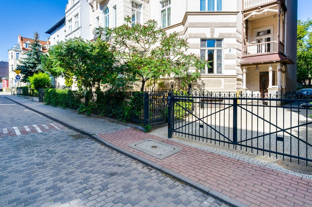 Elite Apartments Sopot Zacisze view 3
