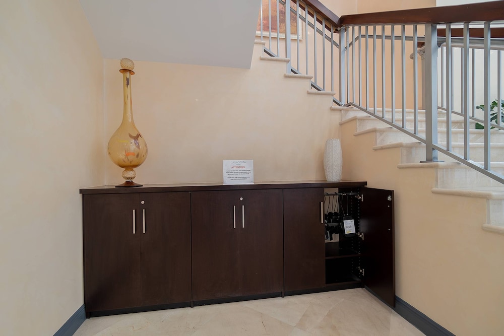 309n Sunrise Suite1 Bedroom, Pools, Jacuzzi, Beach, Shops & Dog Friendly