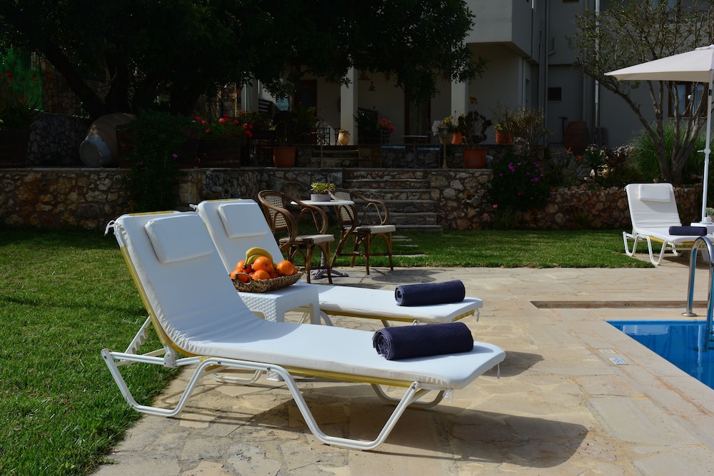 Elianthos Villa